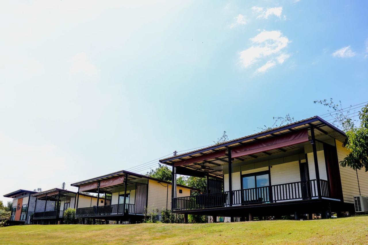 Mae On Village Resort 로이엣 외부 사진